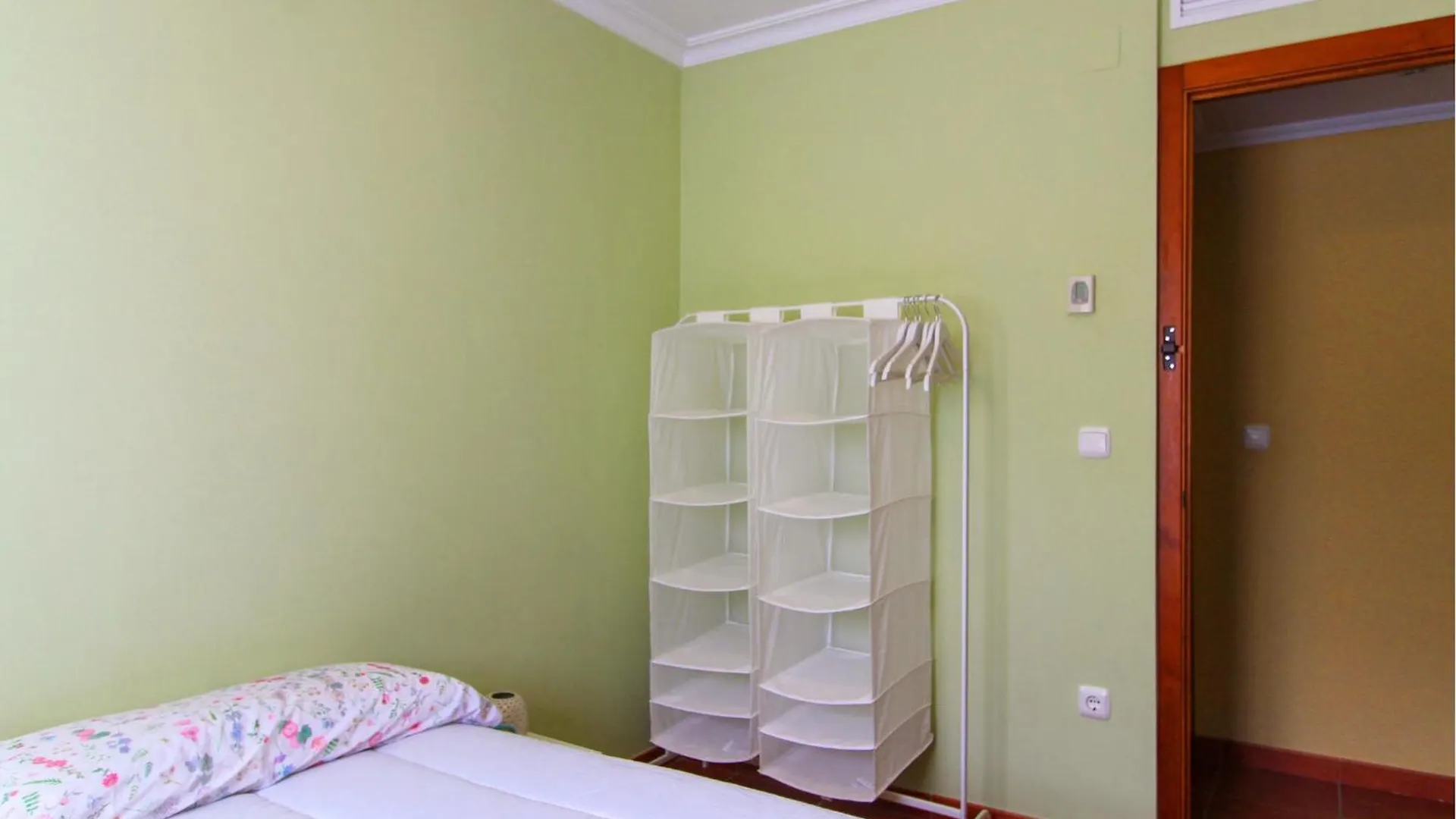 Awesome Apartment In Estepona With House Sea View İspanya