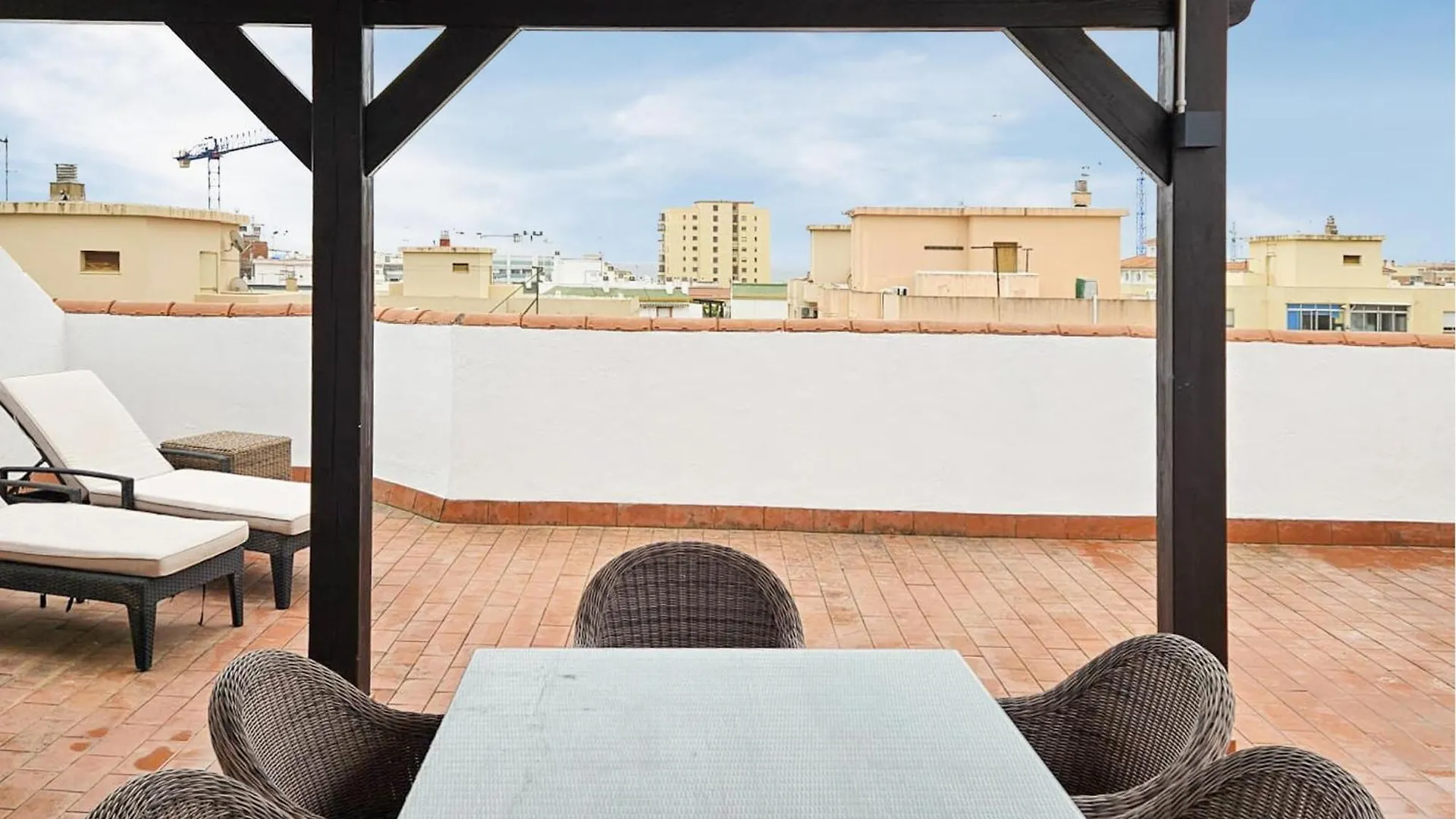 Awesome Apartment In Estepona With House Sea View