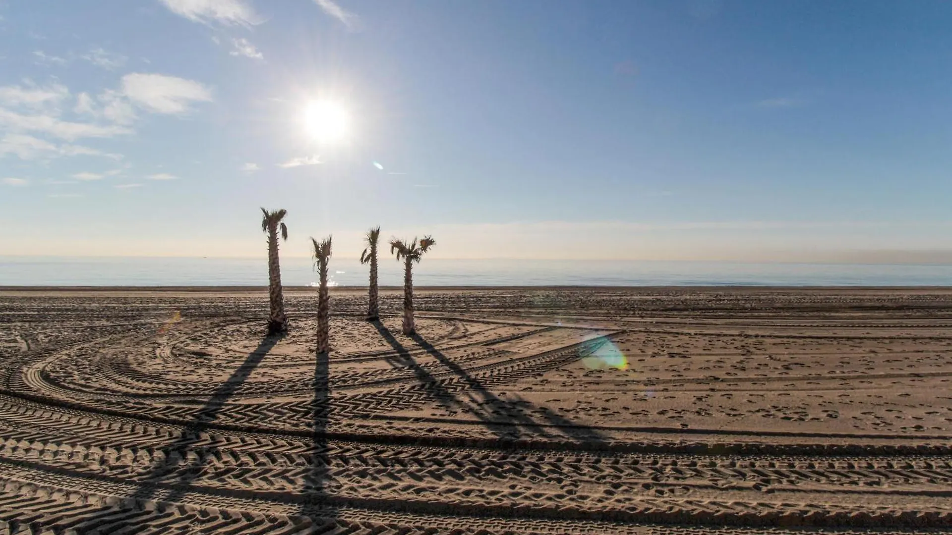 Awesome Apartment In Estepona With House Sea View