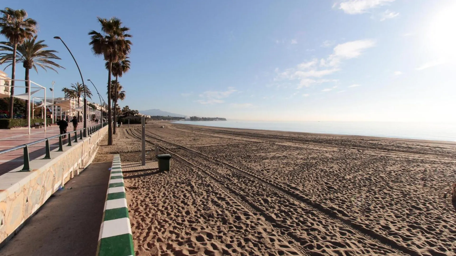 Awesome Apartment In Estepona With House Sea View